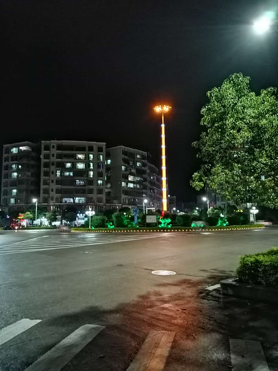 今天大埔雨后夜景非常漂亮与大家分享